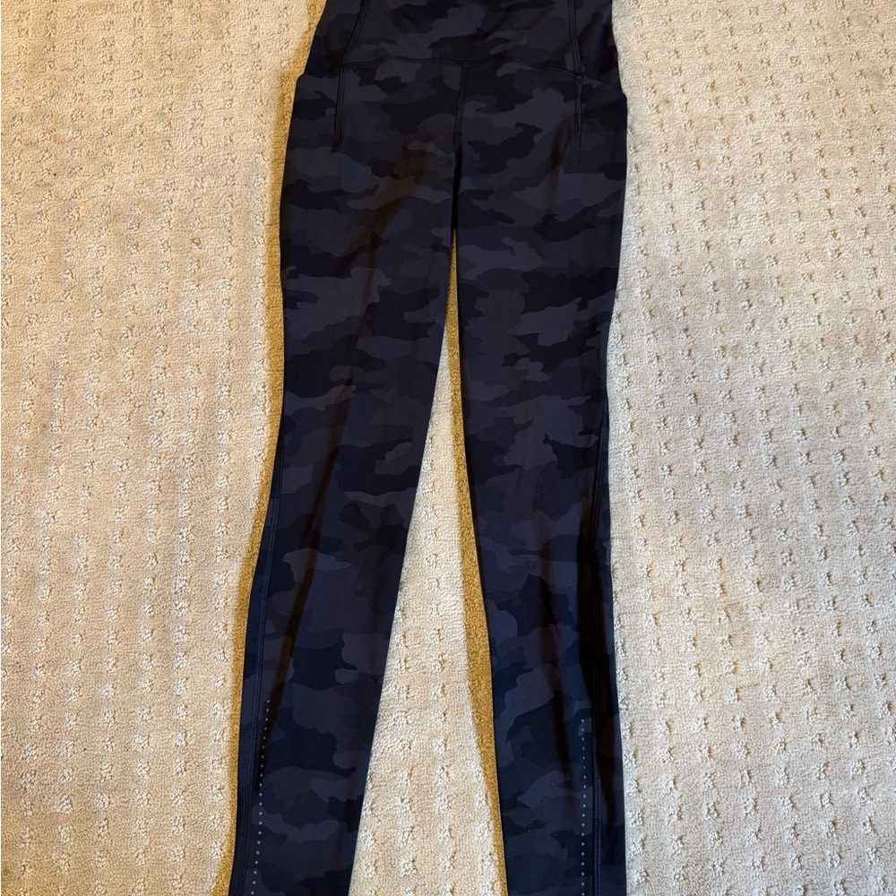 Lululemon Wunder Train High-Rise Tight with Pockets 28"